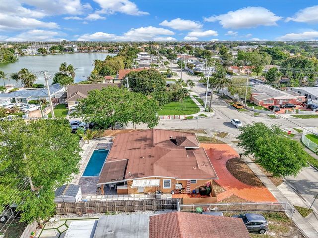 6190 W 14th Ave, Hialeah, FL 33012