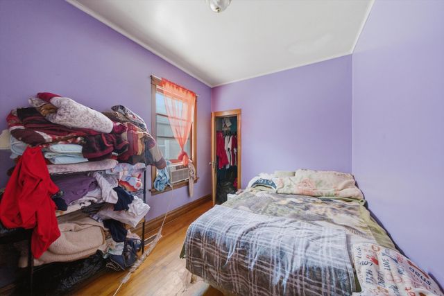 6325 S Francisco Avenue, Chicago, IL 60629