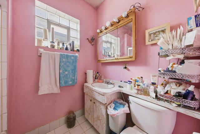 6325 S Francisco Avenue, Chicago, IL 60629