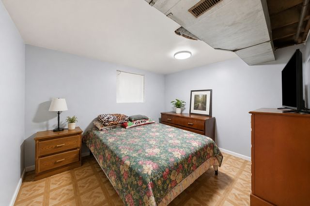 6325 S Francisco Avenue, Chicago, IL 60629