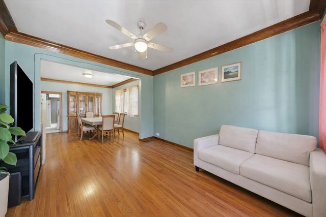 6325 S Francisco Avenue, Chicago, IL 60629