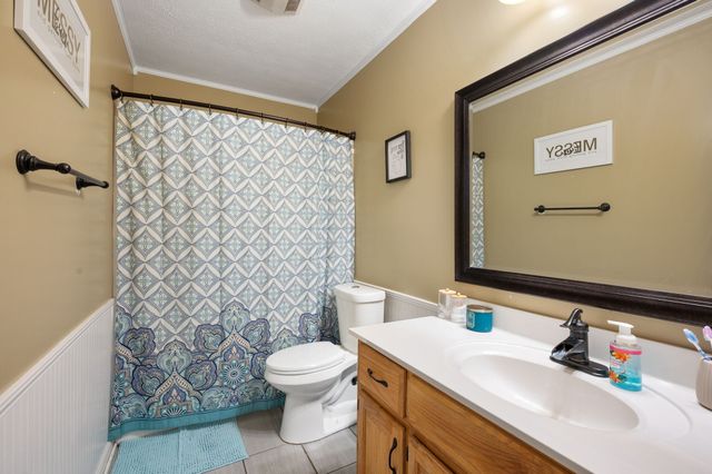 7 Merideth Lynn Rd, Fayetteville, TN 37334