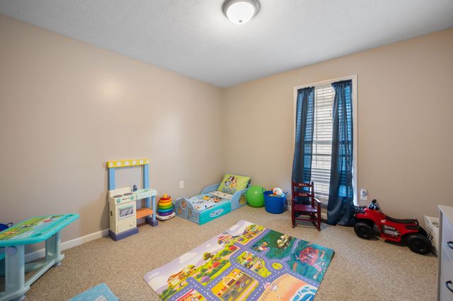 7 Merideth Lynn Rd, Fayetteville, TN 37334