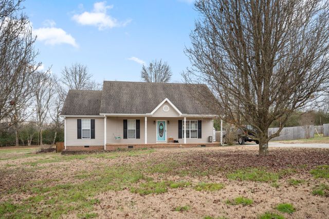 7 Merideth Lynn Rd, Fayetteville, TN 37334