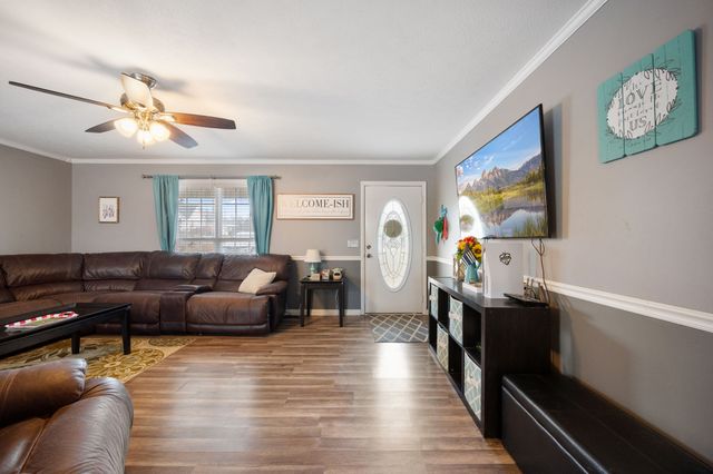 7 Merideth Lynn Rd, Fayetteville, TN 37334