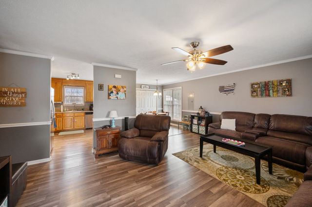 7 Merideth Lynn Rd, Fayetteville, TN 37334