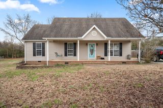 7 Merideth Lynn Rd, Fayetteville, TN 37334