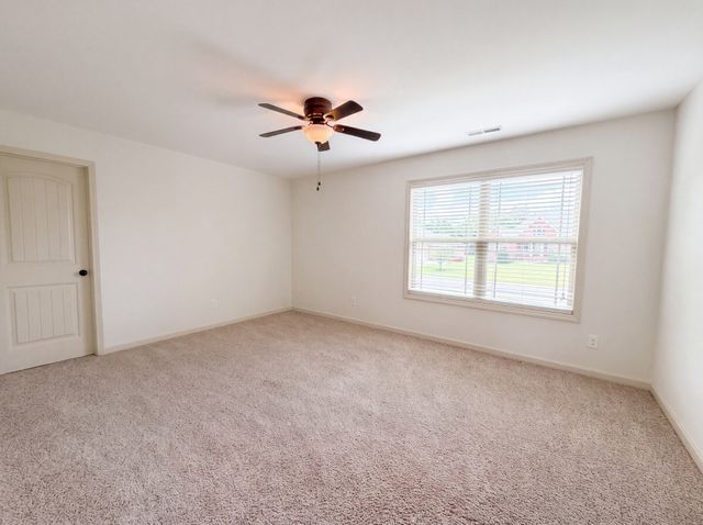 3512 Martins Woods Ln, La Vergne, TN 37086