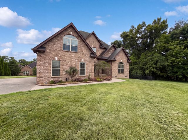 3512 Martins Woods Ln, La Vergne, TN 37086