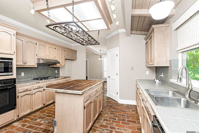 14513 Cottage Oak Ave, Baton Rouge, LA 70810
