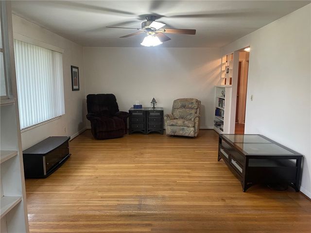 704 RUMSON Road, Greece, NY 14616