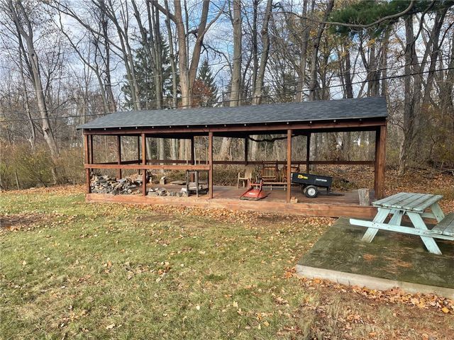 704 RUMSON Road, Greece, NY 14616