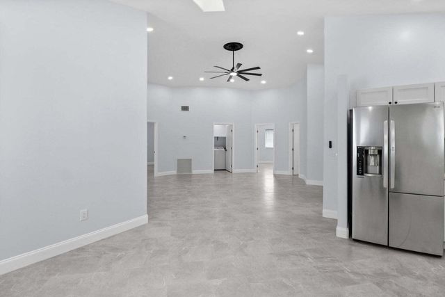 6300 SE Phillips Bend Avenue, Stuart, FL 34997