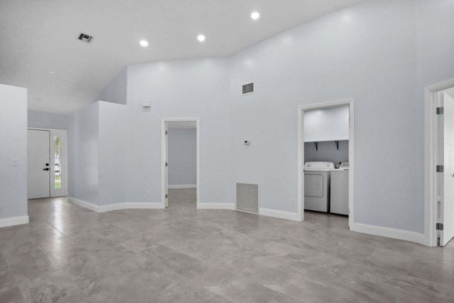 6300 SE Phillips Bend Avenue, Stuart, FL 34997