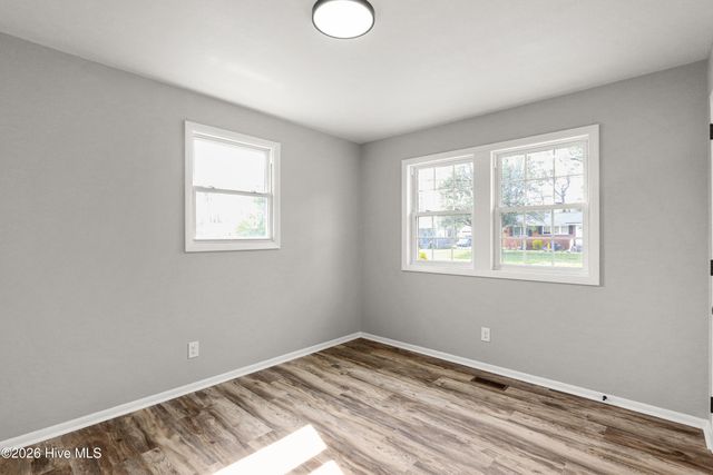 706 Seminole Trail, Jacksonville, NC 28540