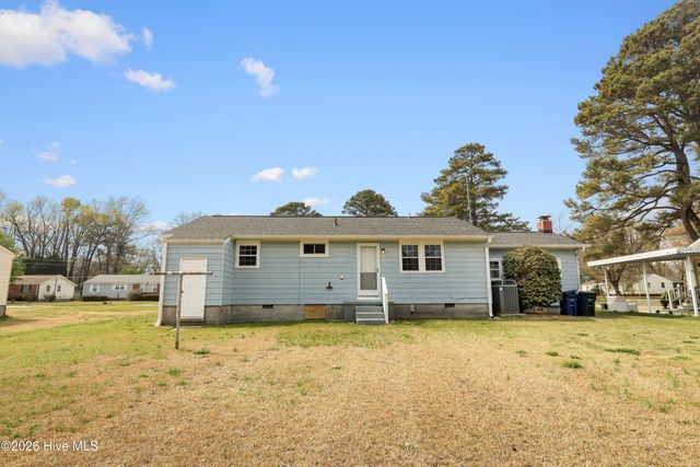 706 Seminole Trail, Jacksonville, NC 28540