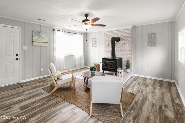 706 Seminole Trail, Jacksonville, NC 28540