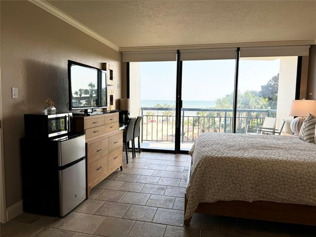5220 Seawall Boulevard 438/439, Galveston, TX 77551