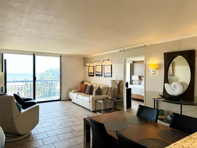 5220 Seawall Boulevard 438/439, Galveston, TX 77551