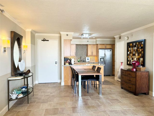 5220 Seawall Boulevard 438/439, Galveston, TX 77551