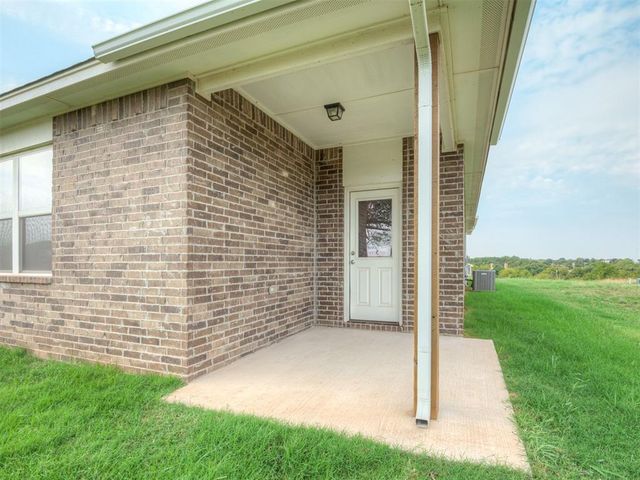 745 Cumberland Drive, Guthrie, OK 73044