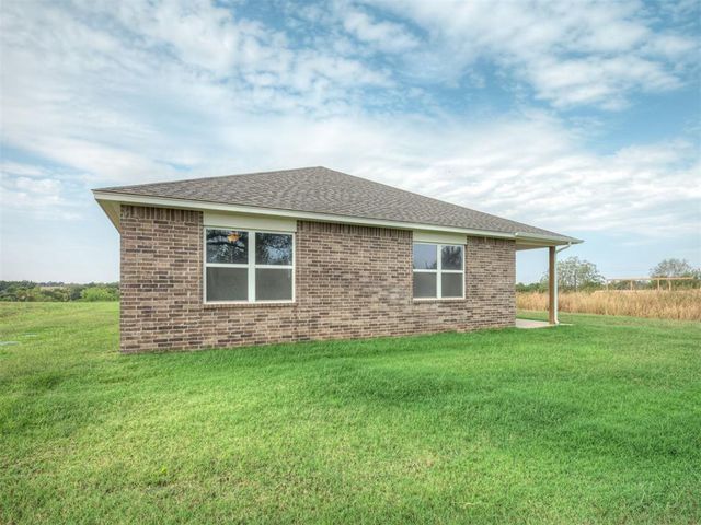 745 Cumberland Drive, Guthrie, OK 73044