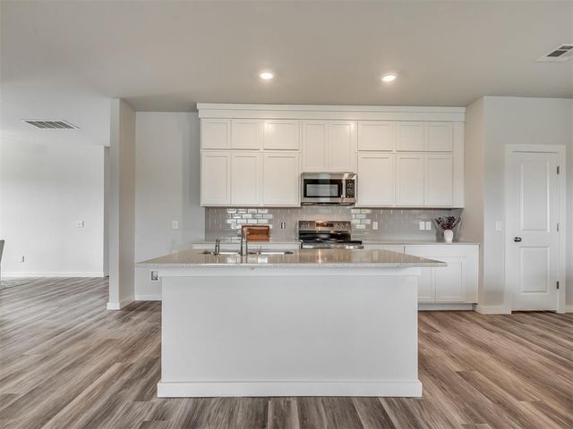 745 Cumberland Drive, Guthrie, OK 73044