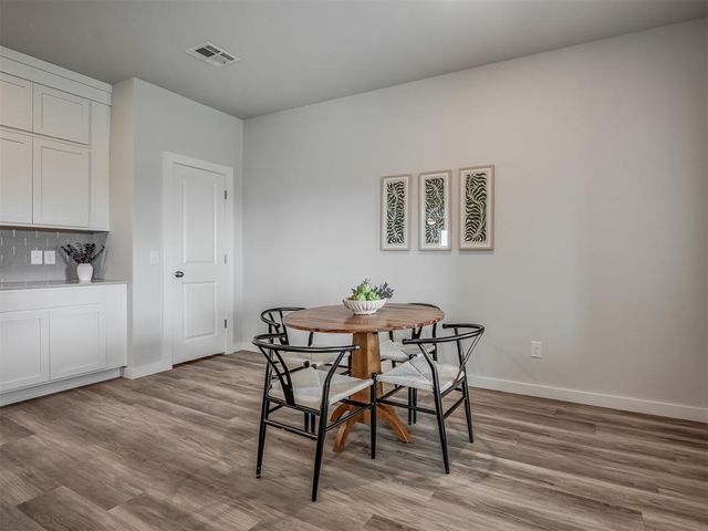 745 Cumberland Drive, Guthrie, OK 73044