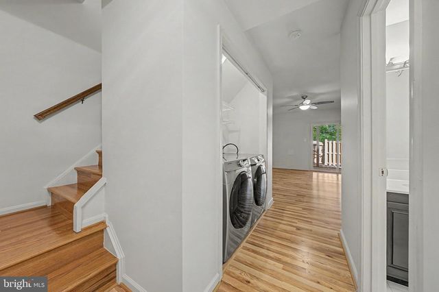 6941 COMPTON LN, Centreville, VA 20121