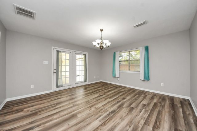 2804 Shady Creek Drive, Pearland, TX 77581