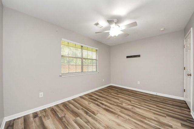 2804 Shady Creek Drive, Pearland, TX 77581