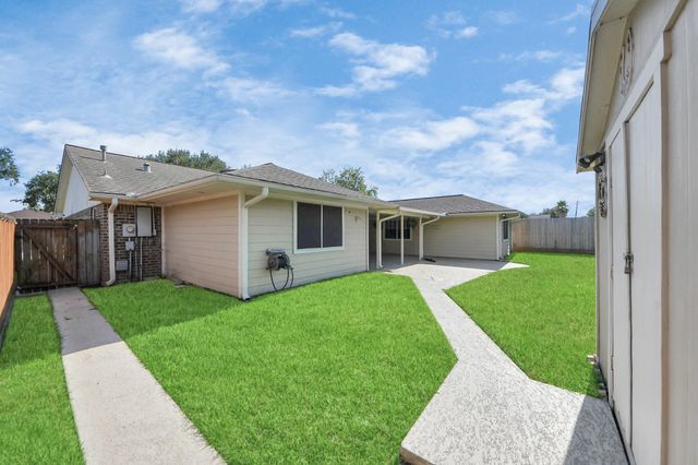 2804 Shady Creek Drive, Pearland, TX 77581