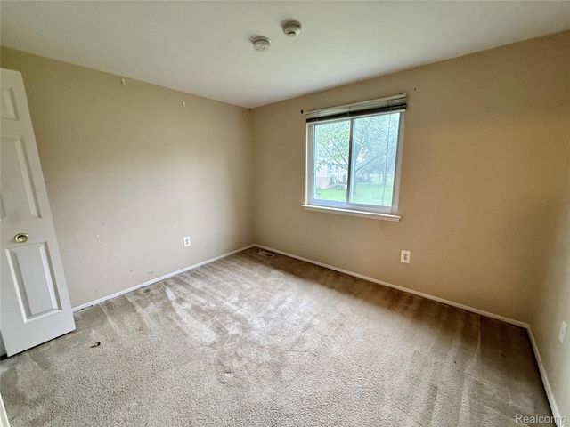 1920 Jan Court 29, Canton Charter Township, MI 48187