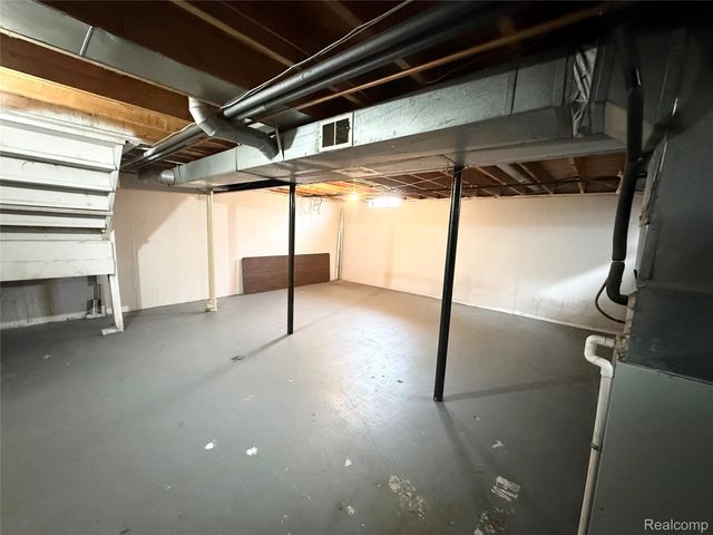 1920 Jan Court 29, Canton Charter Township, MI 48187