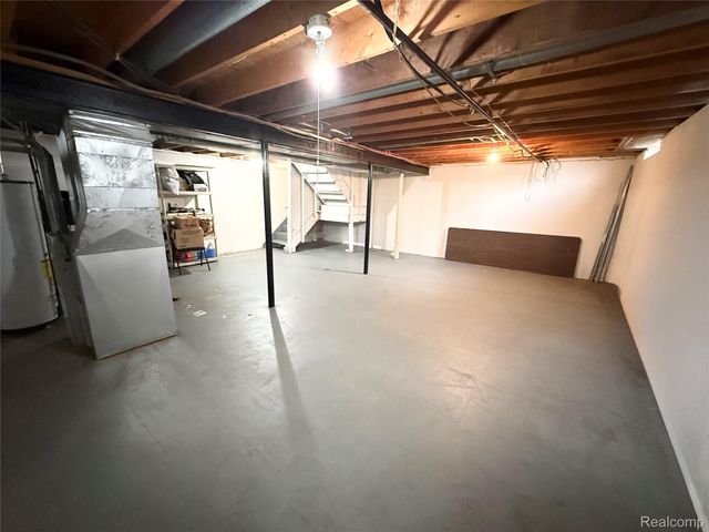 1920 Jan Court 29, Canton Charter Township, MI 48187