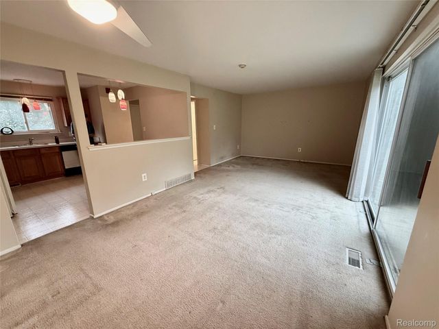 1920 Jan Court 29, Canton Charter Township, MI 48187