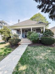 916 Bay Avenue, Point Pleasant Beach, NJ 08742