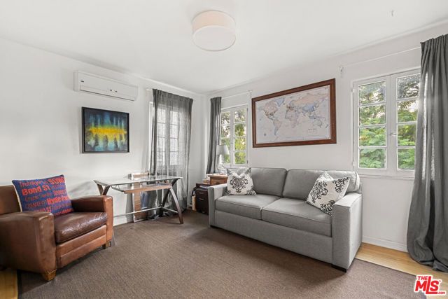 836 Hilldale Avenue, West Hollywood, CA 90069