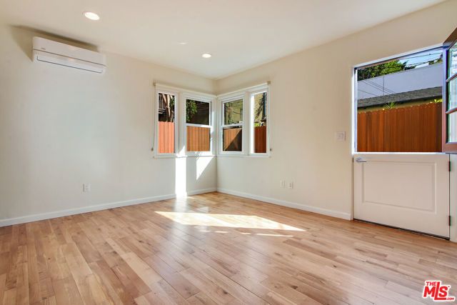836 Hilldale Avenue, West Hollywood, CA 90069
