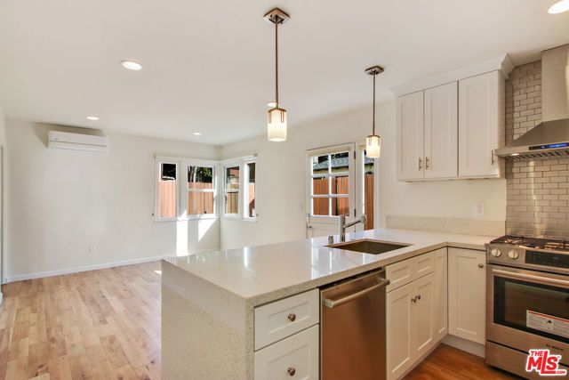 836 Hilldale Avenue, West Hollywood, CA 90069