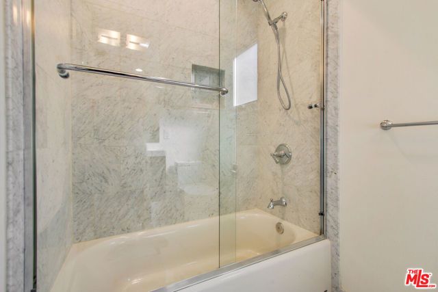 836 Hilldale Avenue, West Hollywood, CA 90069