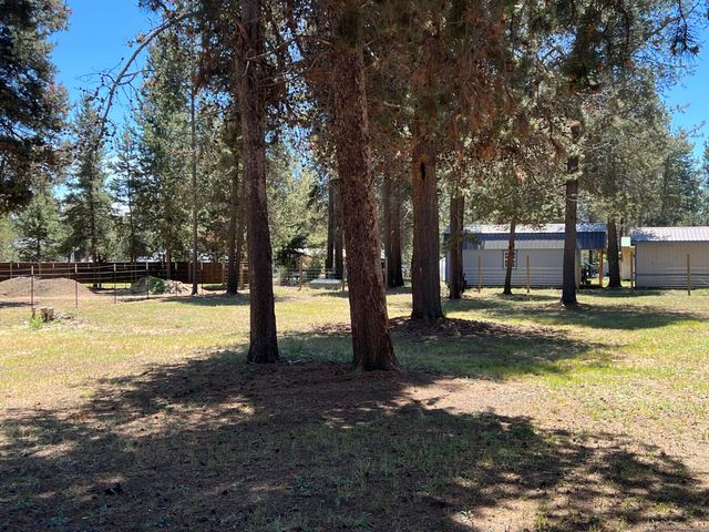 52960 Forest Way, La Pine, OR 97739