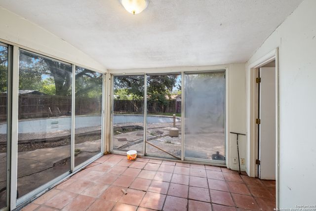 226 Covina, San Antonio, TX 78218