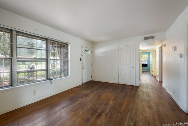 226 Covina, San Antonio, TX 78218