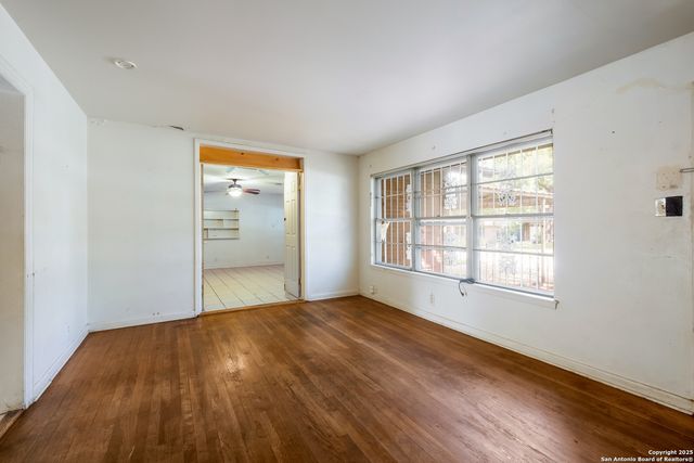226 Covina, San Antonio, TX 78218