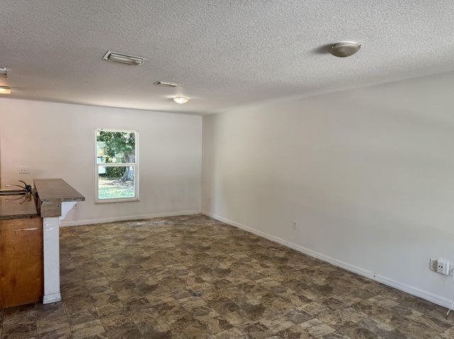 3211 Indiana Court Court, Fort Pierce, FL 34947
