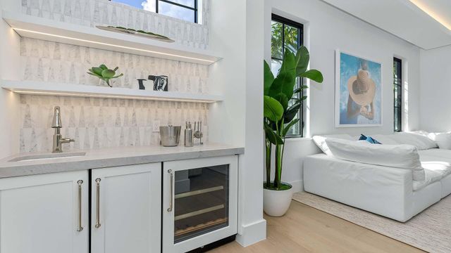 1142 Harbor Drive, Delray Beach, FL 33483