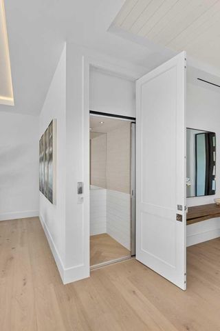 1142 Harbor Drive, Delray Beach, FL 33483