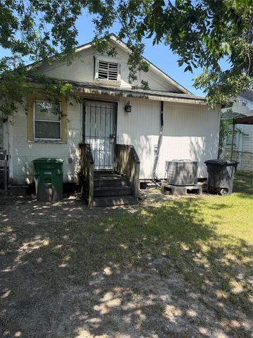 6830 Avenue I, Houston, TX 77011