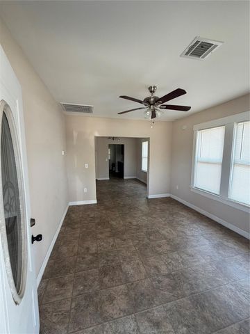 6830 Avenue I, Houston, TX 77011